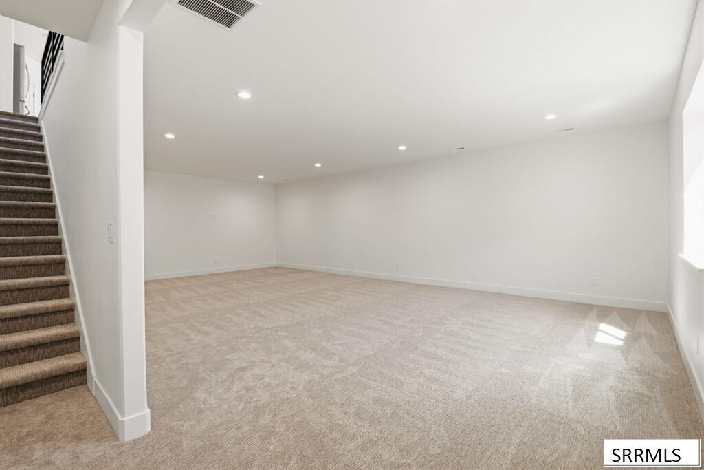 32 N Hemlock Lane Property Photo 24