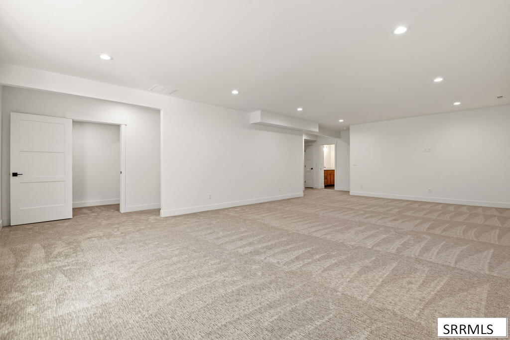 32 N Hemlock Lane Property Photo 25
