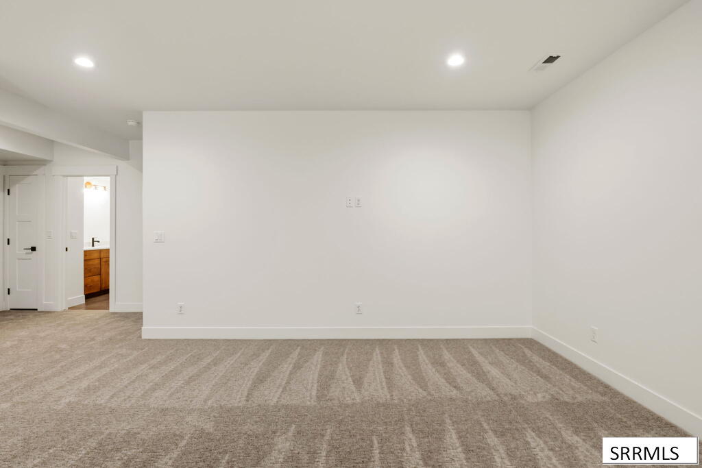 32 N Hemlock Lane Property Photo 26