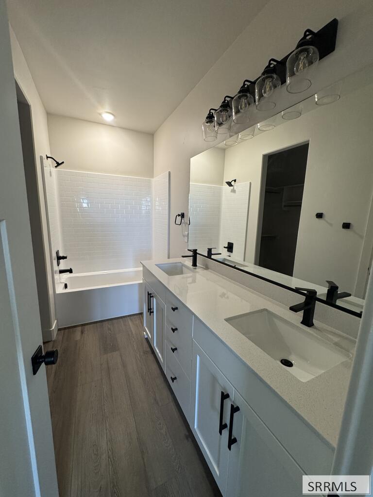 6379 Ender Ln Property Photo 5