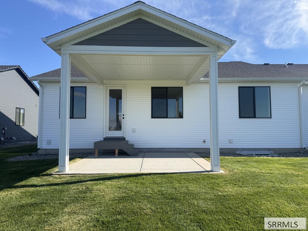 6379 Ender Ln Property Photo 11