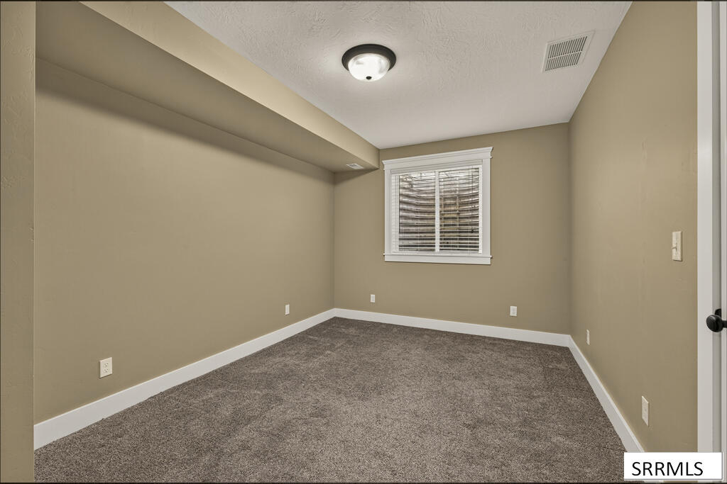 5516 Villa Mirage Court Property Photo 37