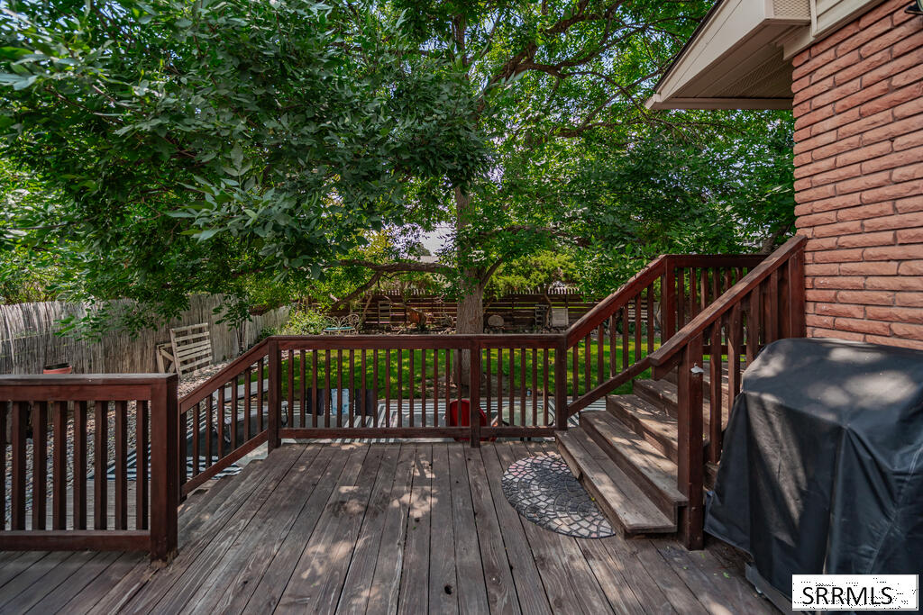 1394 E 21st Street Property Photo 47