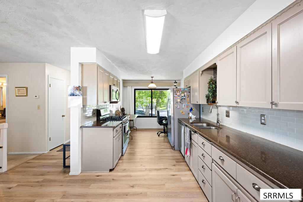 230 Apache Property Photo 7