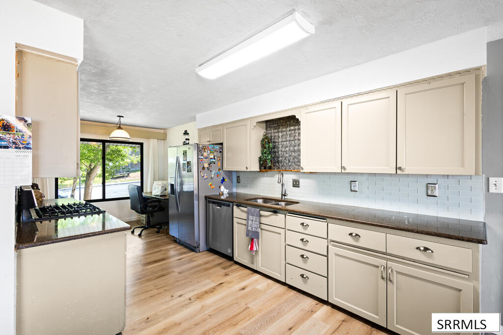 230 Apache Property Photo 8