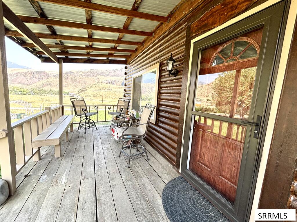 113 Willowtree Drive Property Photo 4