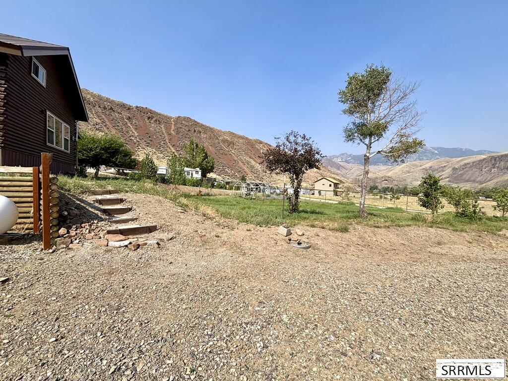 113 Willowtree Drive Property Photo 6