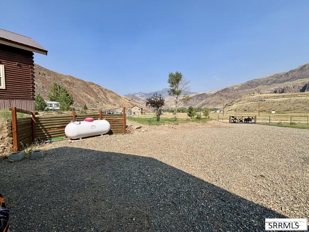 113 Willowtree Drive Property Photo 7