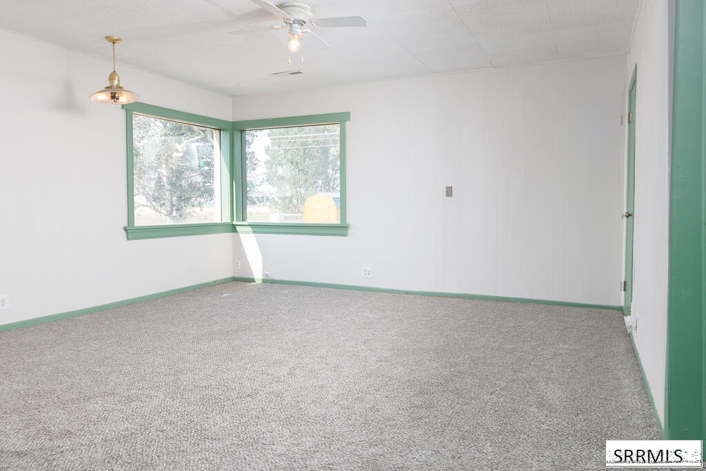 306 N 2600 E Property Photo 6