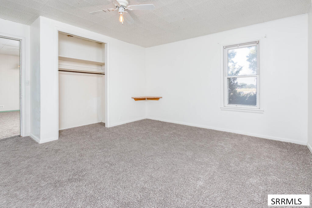 306 N 2600 E Property Photo 9