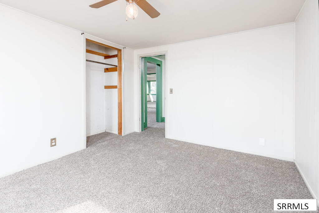 306 N 2600 E Property Photo 12