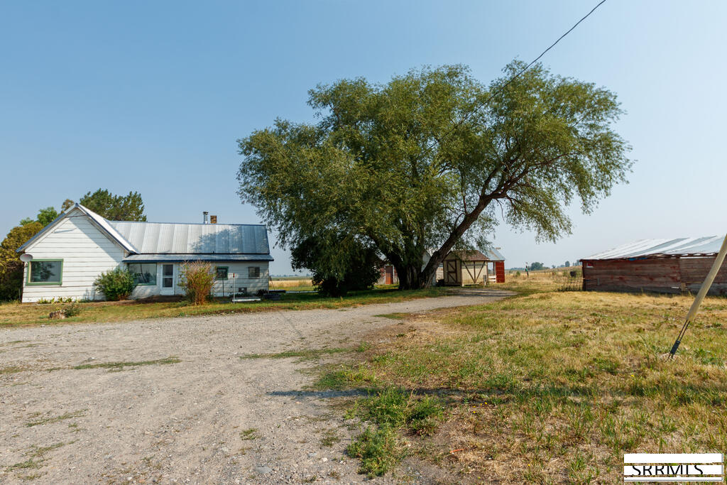 306 N 2600 E Property Photo 25