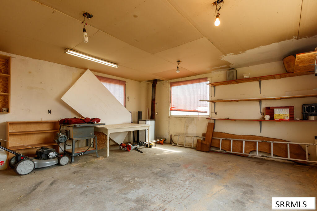 306 N 2600 E Property Photo 31