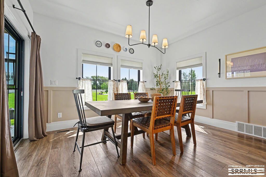 1591 N 885 E Property Photo 9