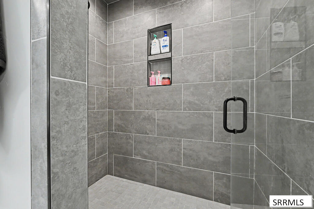 1591 N 885 E Property Photo 23