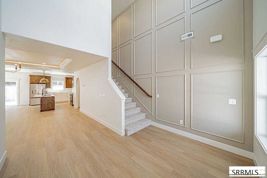 617 Boxwood Drive Property Photo 3
