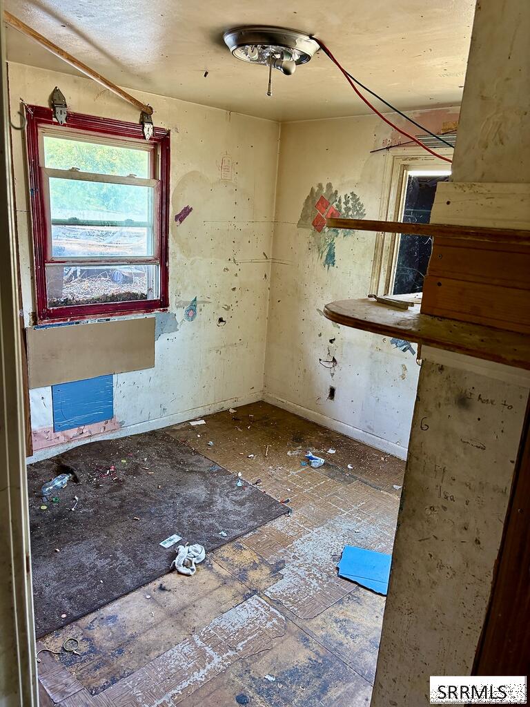 901 Royal Avenue Property Photo 4