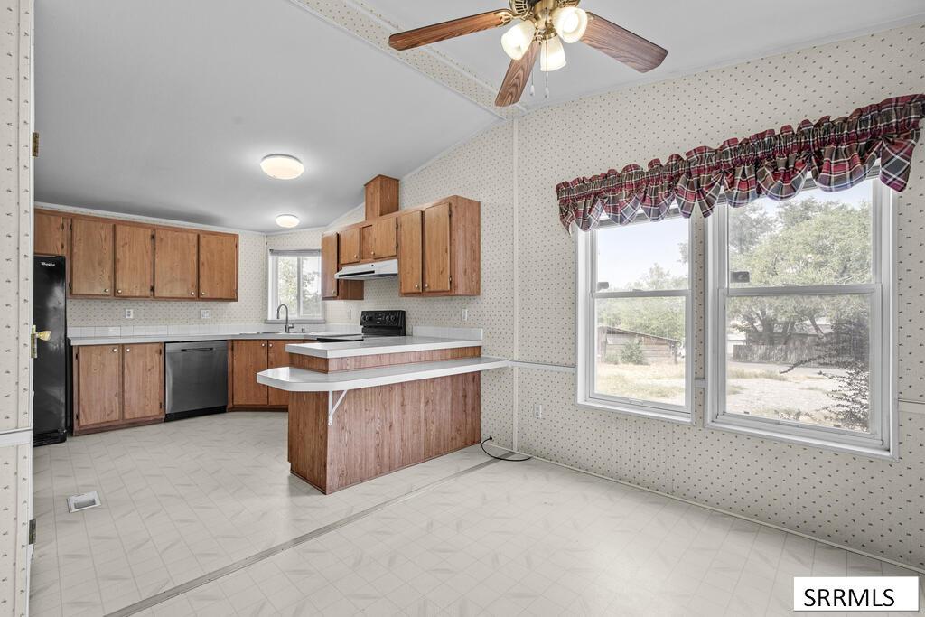 1184 N 1340 E Property Photo 6