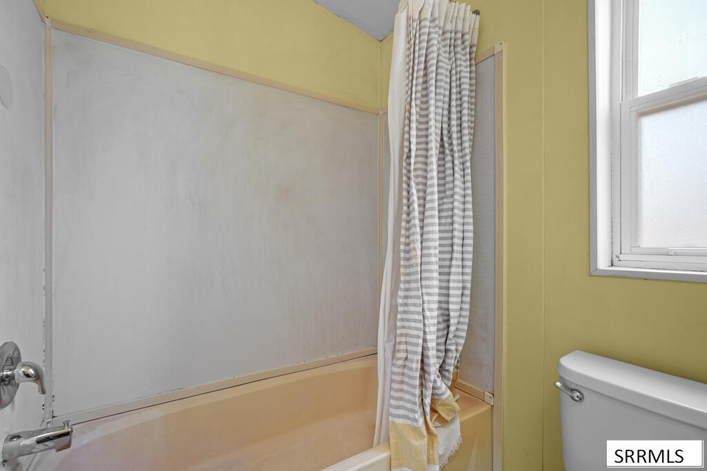 1184 N 1340 E Property Photo 16