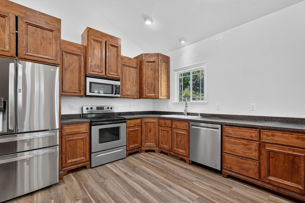 4821 E 150 N Property Photo 13