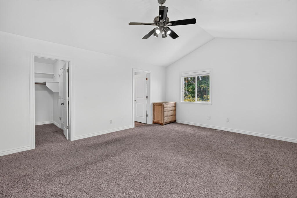 4821 E 150 N Property Photo 24