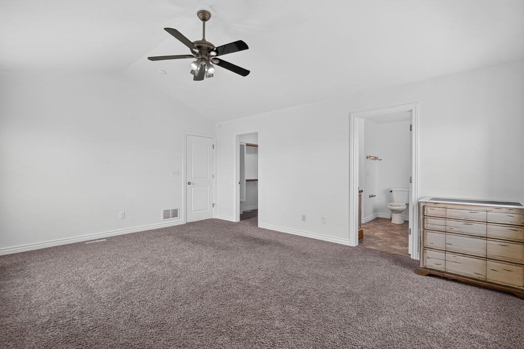 4821 E 150 N Property Photo 25