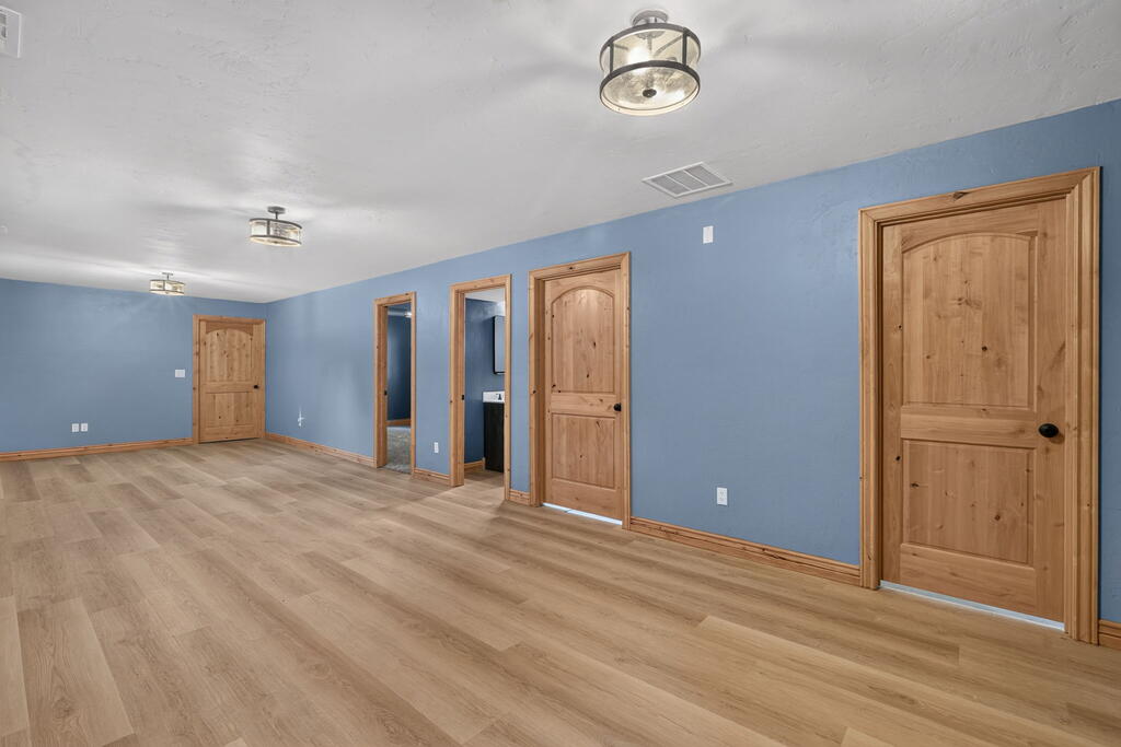 4821 E 150 N Property Photo 30