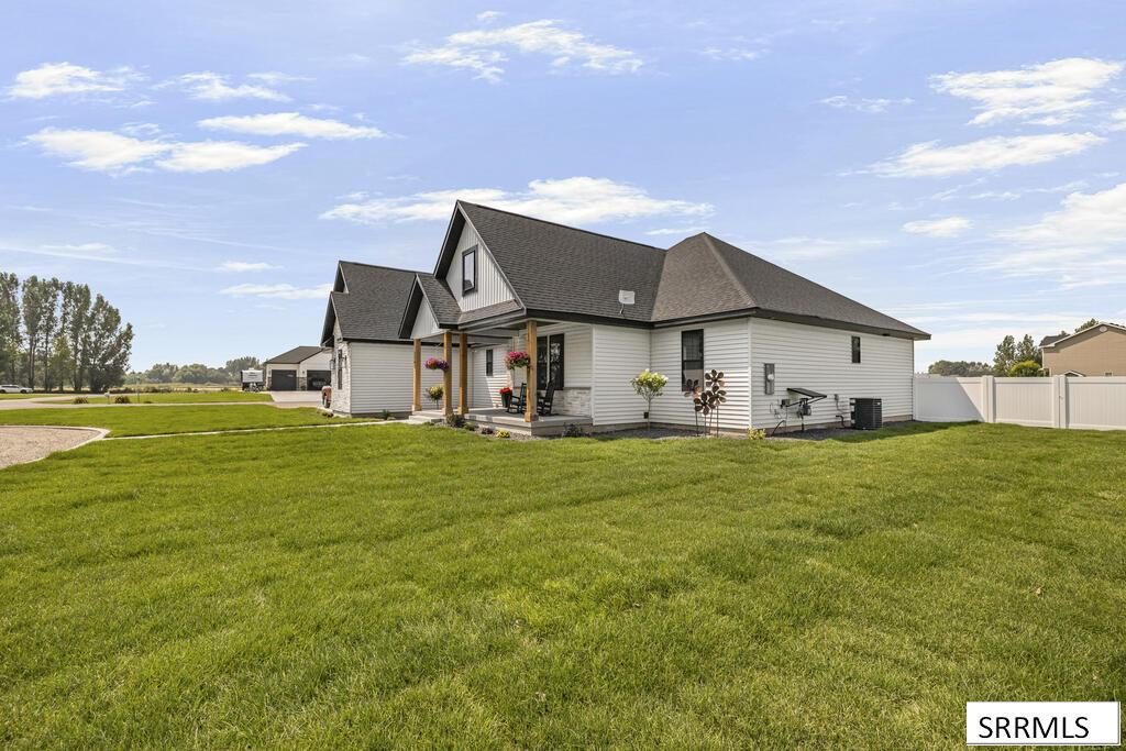 3741 E 331 N Property Photo 3