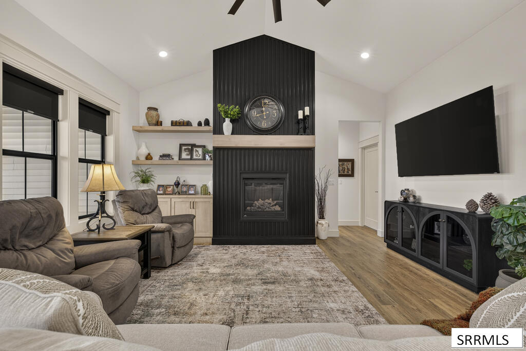 3741 E 331 N Property Photo 6