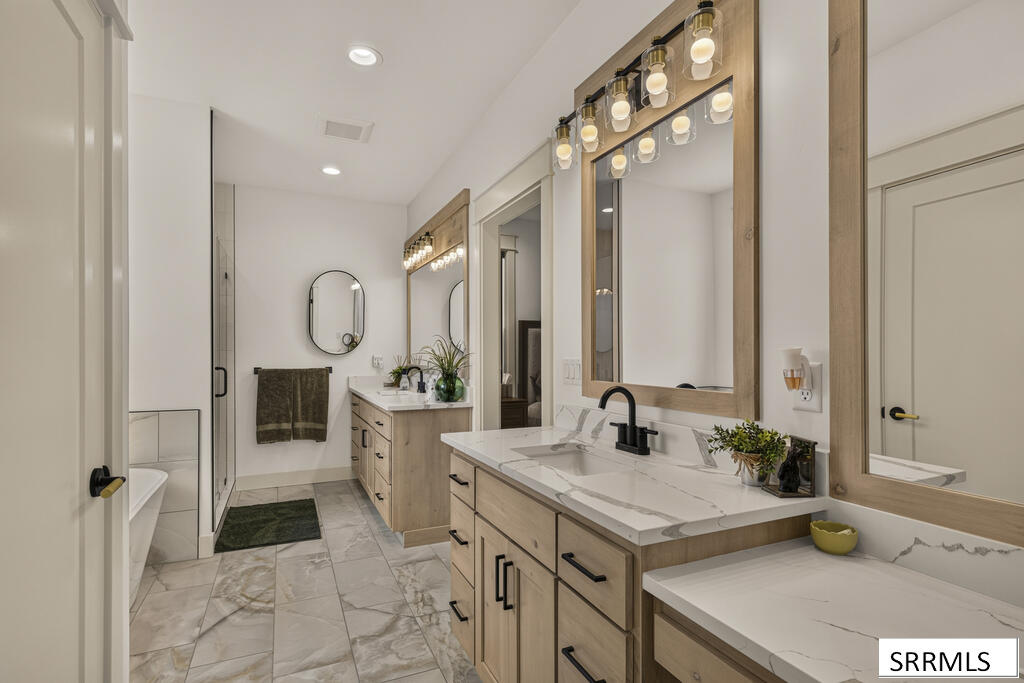 3741 E 331 N Property Photo 22