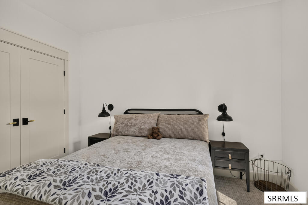 3741 E 331 N Property Photo 28