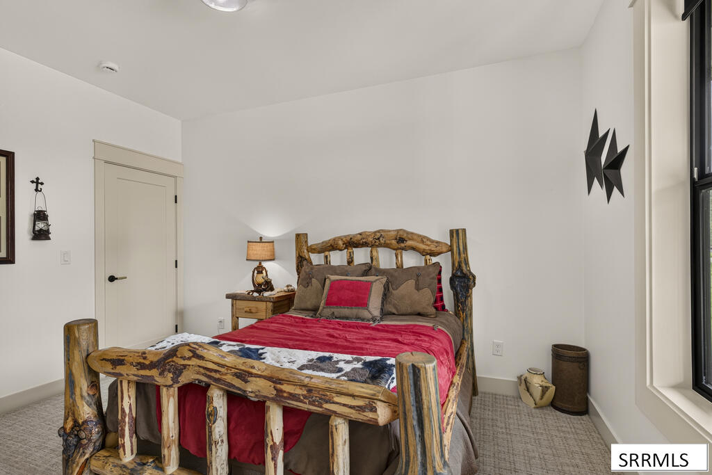 3741 E 331 N Property Photo 34