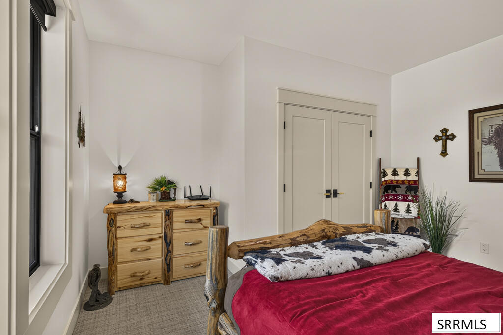 3741 E 331 N Property Photo 36