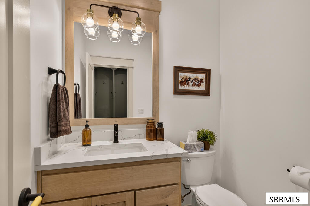 3741 E 331 N Property Photo 37