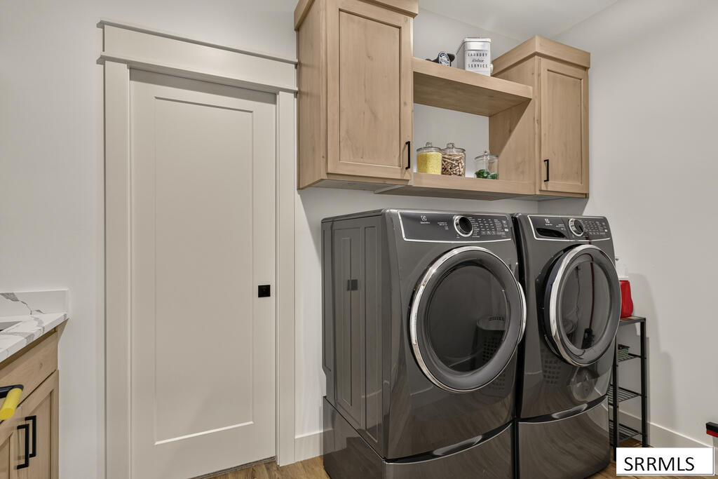 3741 E 331 N Property Photo 45