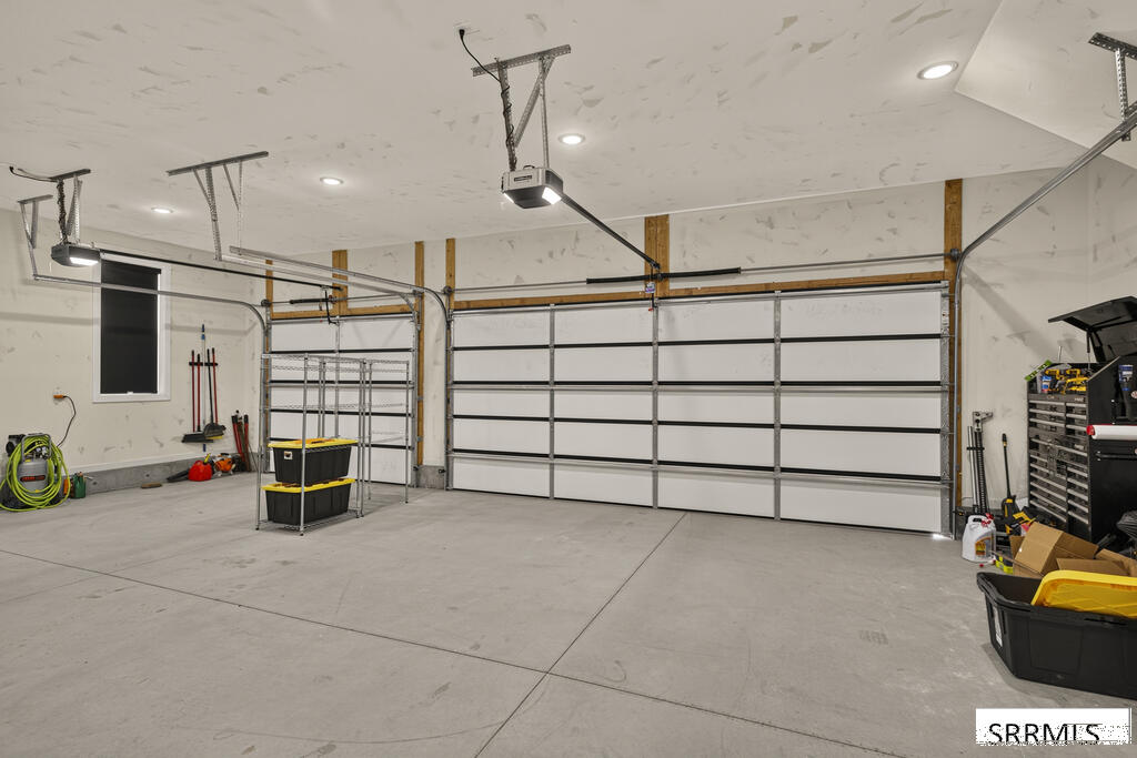 3741 E 331 N Property Photo 52