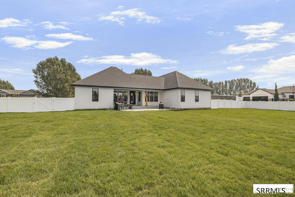 3741 E 331 N Property Photo 56
