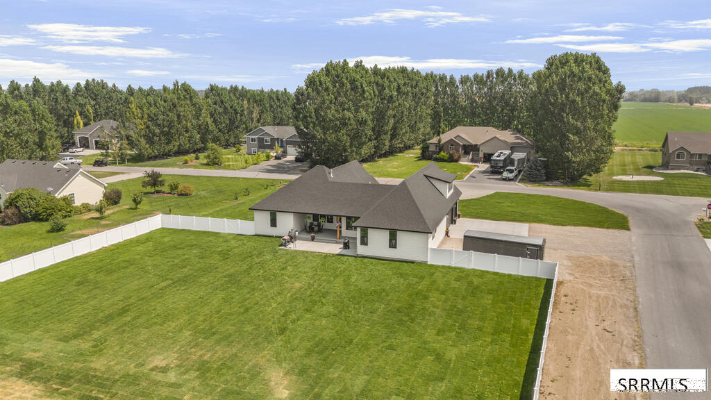 3741 E 331 N Property Photo 65