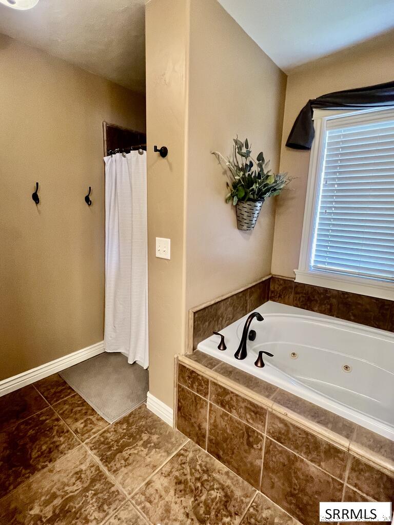 718 Valley Centre Drive # 11 Property Photo 26