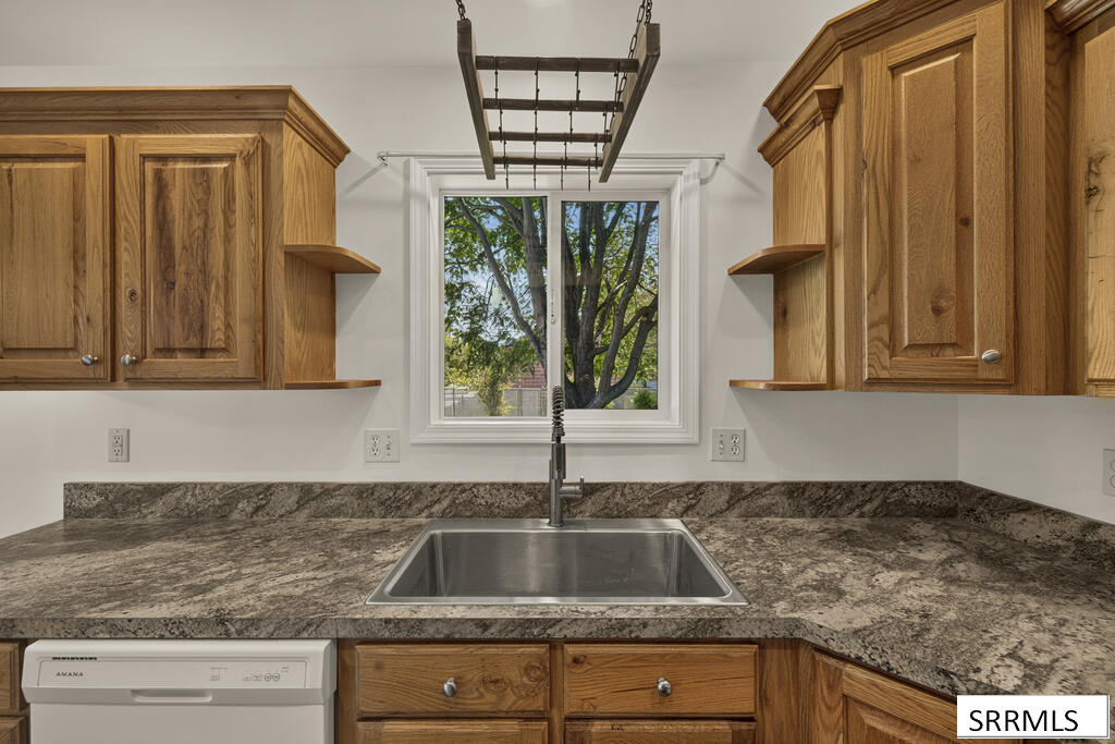 1109 S Diamond Circle Property Photo 8