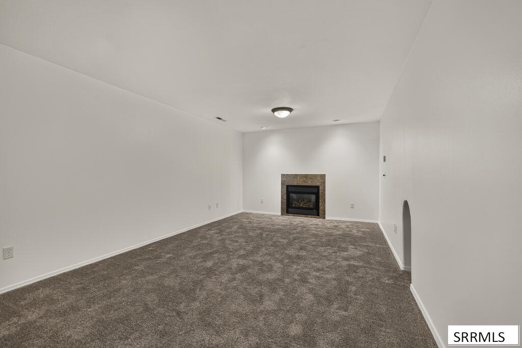 1109 S Diamond Circle Property Photo 16