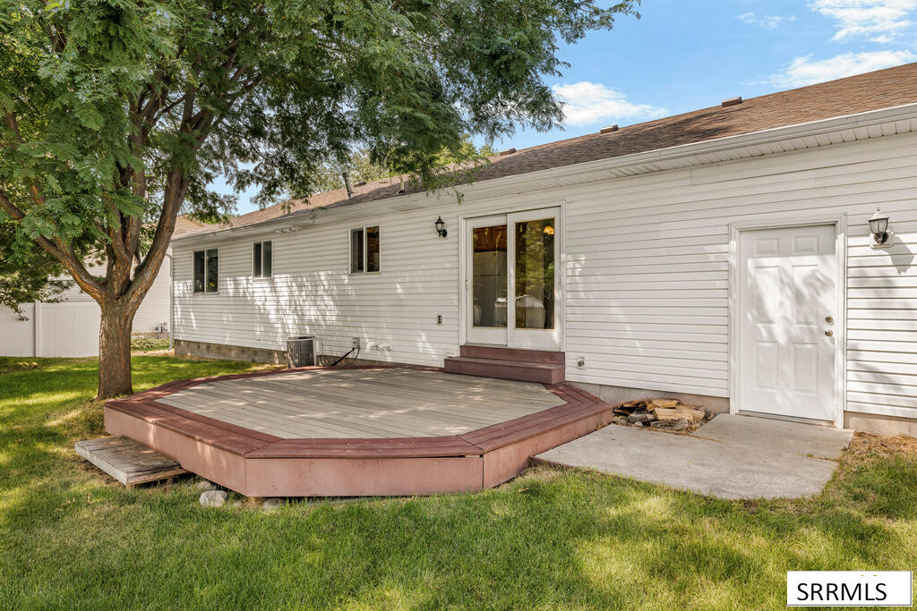 1109 S Diamond Circle Property Photo 23