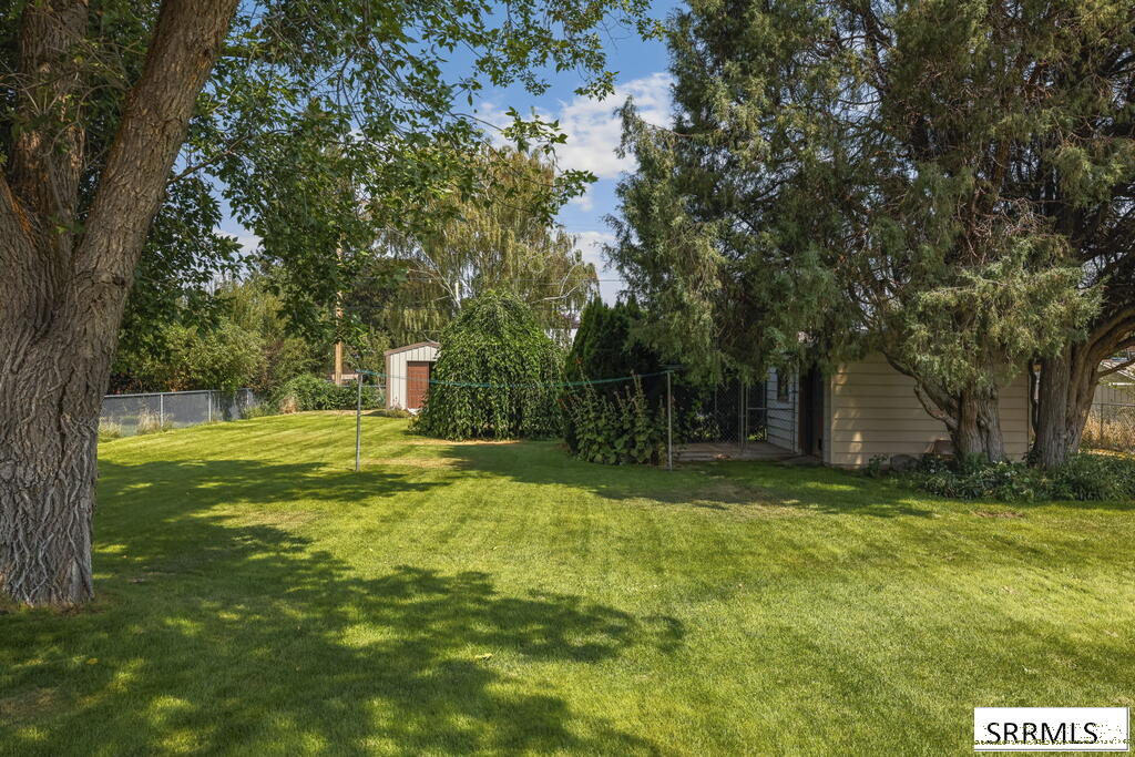 326 W 1st N Property Photo 34