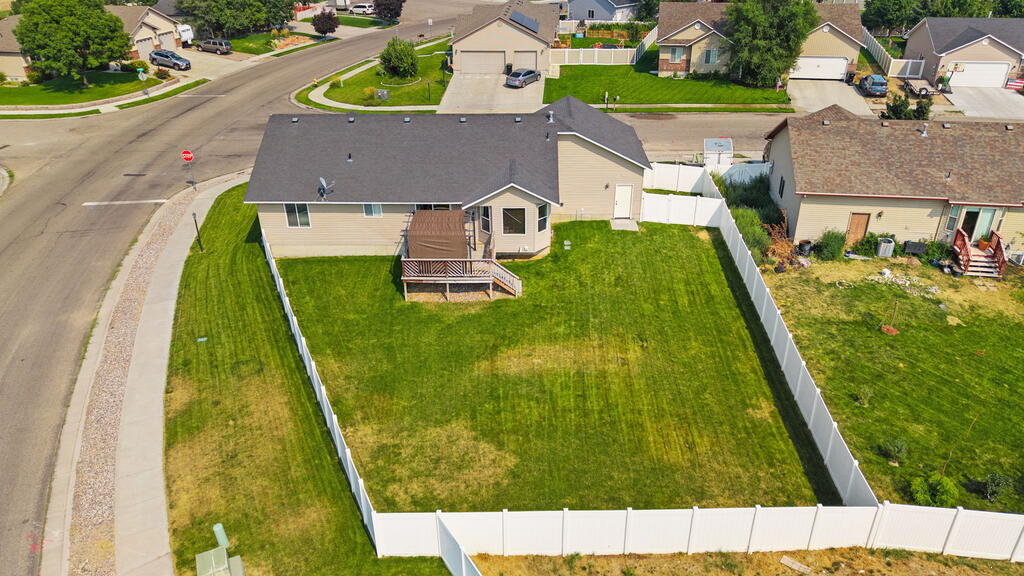 493 N 4th W Property Photo 46
