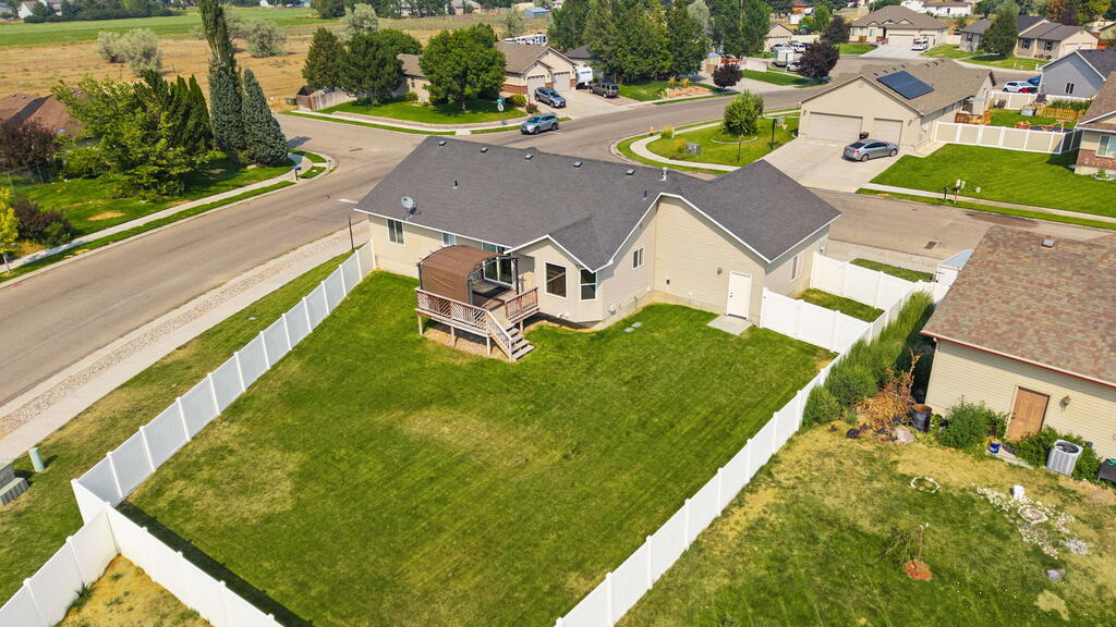 493 N 4th W Property Photo 47