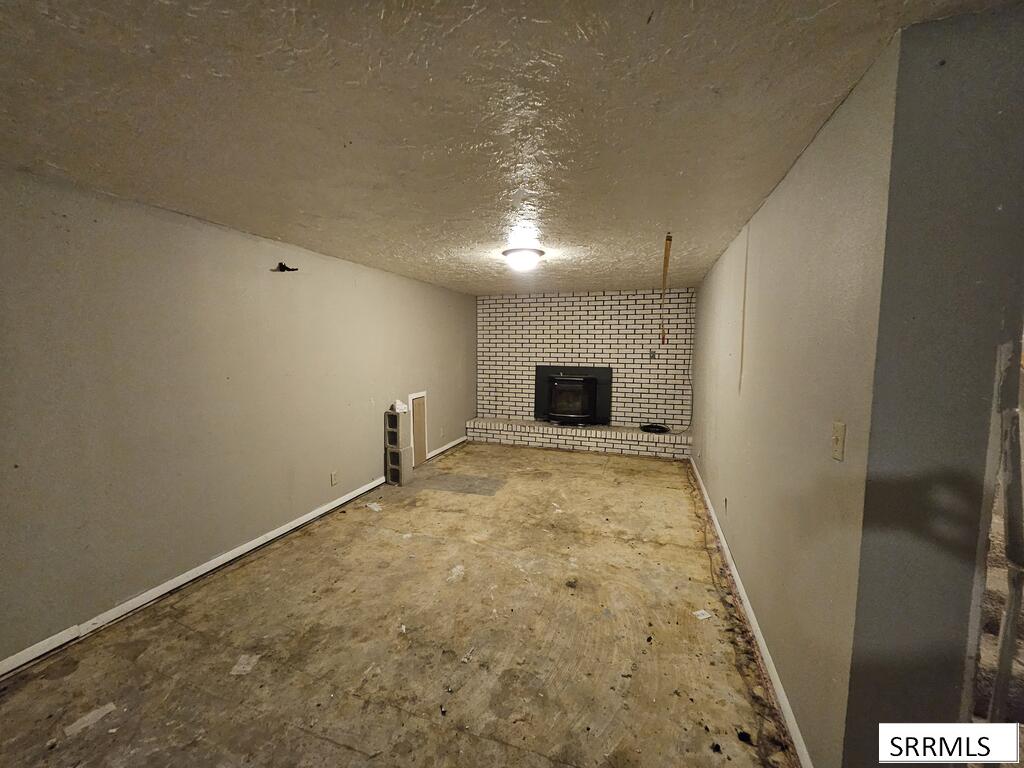 2395 Mesa Street Property Photo 6