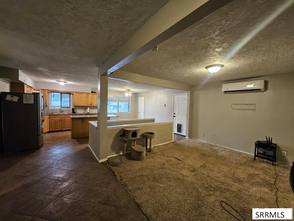 2395 Mesa Street Property Photo 9