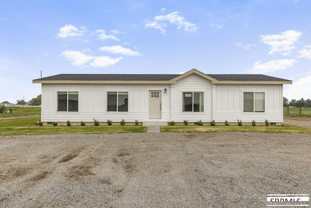 280 N 2270 E Property Photo 1