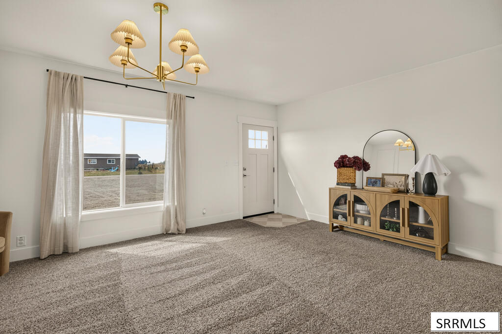 280 N 2270 E Property Photo 4