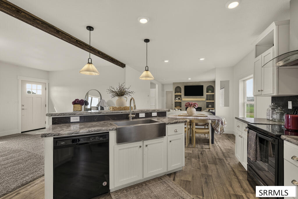 280 N 2270 E Property Photo 6